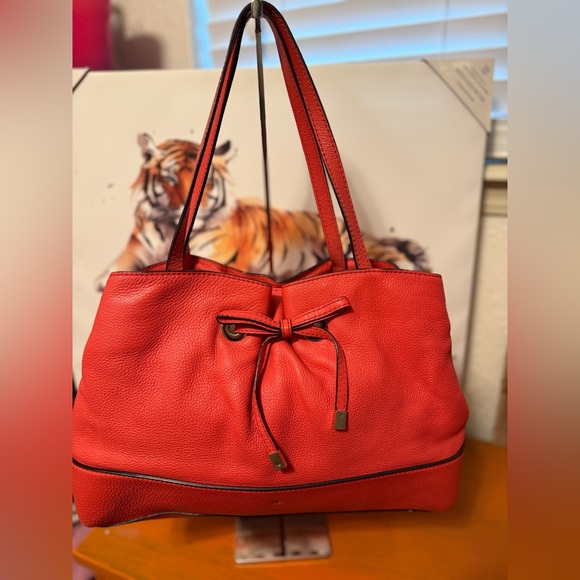 kate spade Handbags - Kate Spade MaryAnne Coral Leather Shoulder Bag